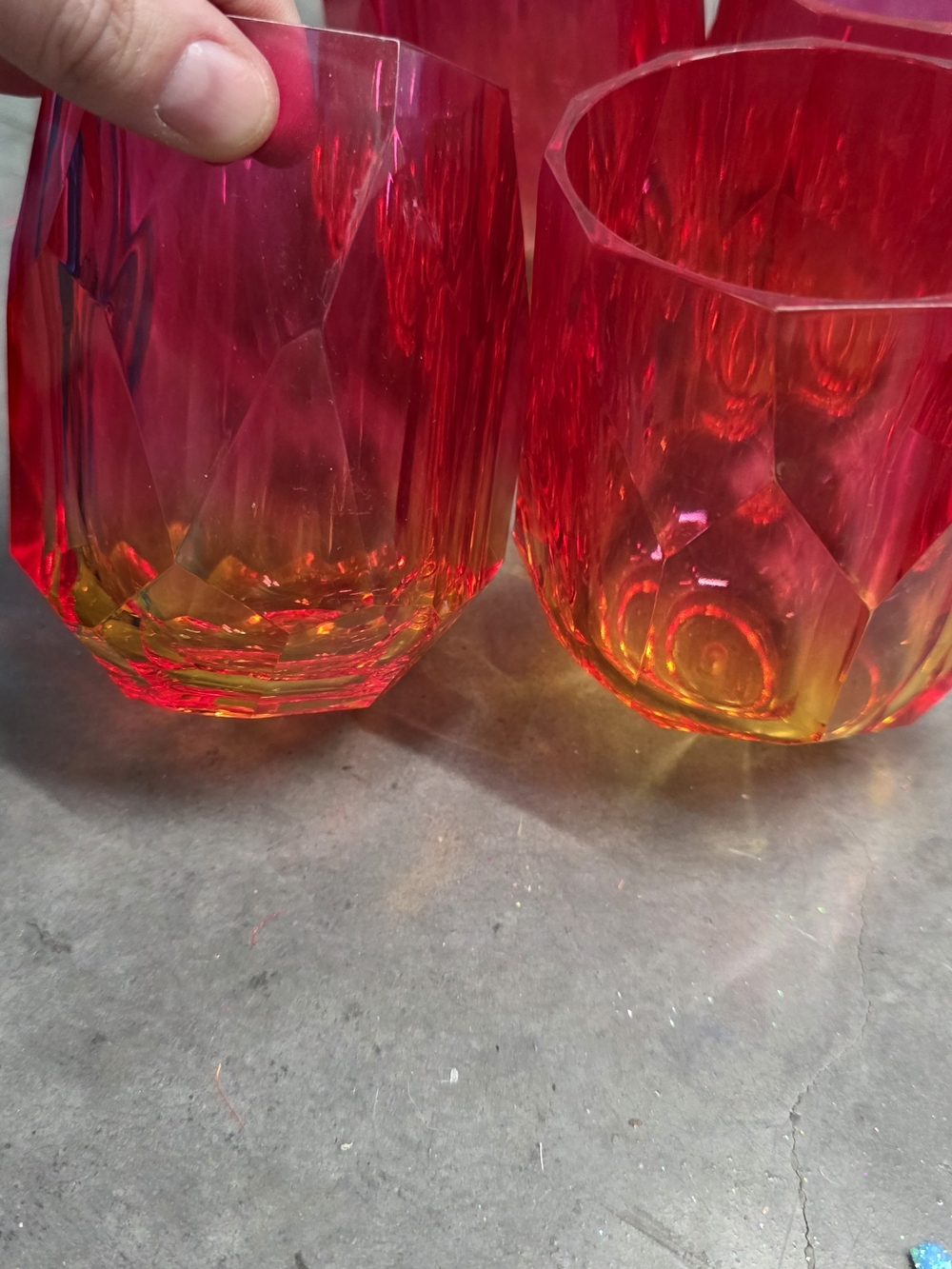 RACHEL ZOE Faceted Ombre Pink to Orange Acrylic Tumblers - Set of 4 - Picture 5 of 5